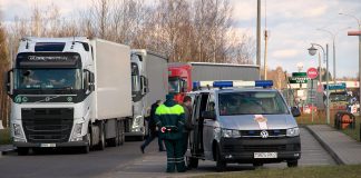 С 1 июля Беларусь снимает транзитные ограничения для большегрузов