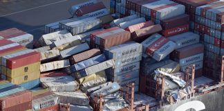 Международные правила размещения и крепления контейнеров не применимы к крупнейшим контейнеровозам