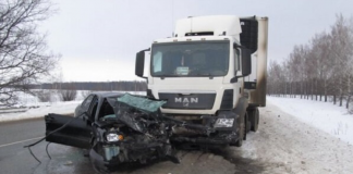 Белорусского дальнобойщика осудили на 4 года за смертельное ДТП в России