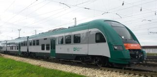 Santander и KUKE профинансируют поставку 3 польских дизель-поездов PESA в Беларусь