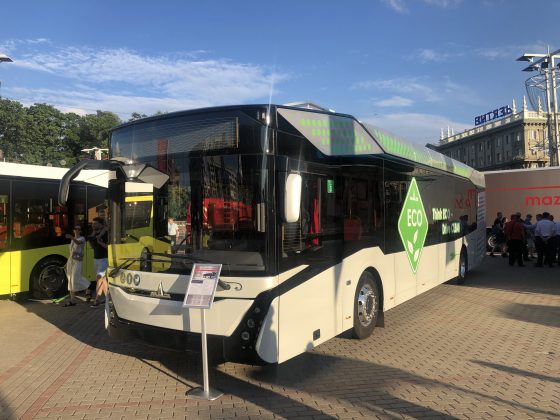 Выставка техники белорусского производства на Октябрьской площади в Минске 19