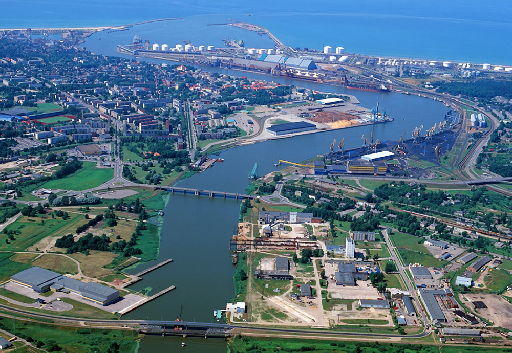 Белорусские нефтепродукты пойдут на экспорт через российские порты 1