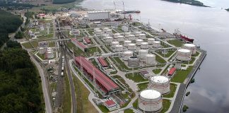 Лукойл обсуждает с Белнефтехимом перевалку продукции концерна через терминал в порту Высоцка