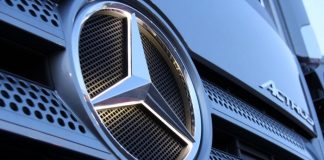 Mercedes-Benz начал продажи двух новых моделей грузовиков семейства Actros: F и Edition 2