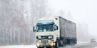 В Германии польский дальнобойщик заблокировал своим грузовиком фуру пьяного коллеги из Беларуси