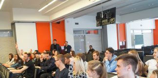 ГлавДоставка посетила университеты Минска с целью помочь будущим логистам разобраться в тонкостях их работы