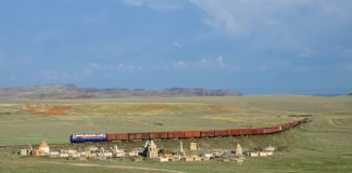 Казахстан строит новую железнодорожную ветку от Достыка до Каспийского моря