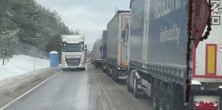 Очереди на погранпереходах BY-PL/LT снова растянулись на десятки километров