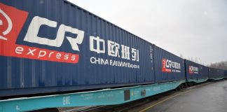 Российские и китайские железные дороги договорились увеличить количество грузовых поездов, проходящих через их общие пограничные переходы