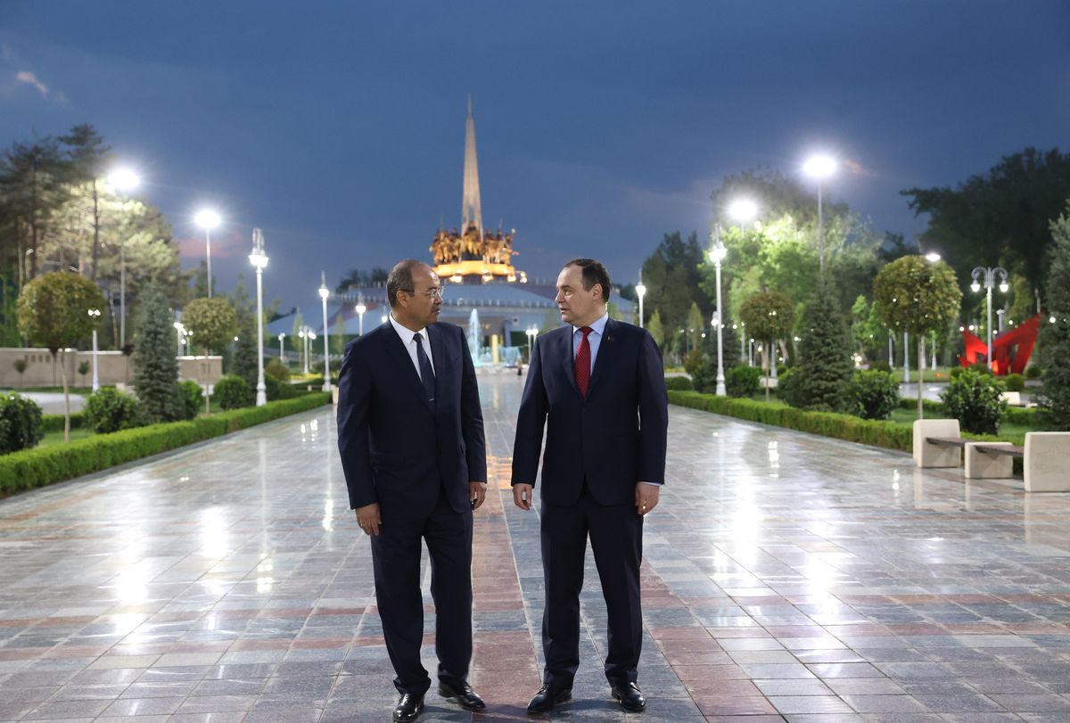 Разворот на Восток: Беларусь и Узбекистан 1