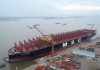 Китайская верфь спустила на воду самые большие в мире контейнеровозы