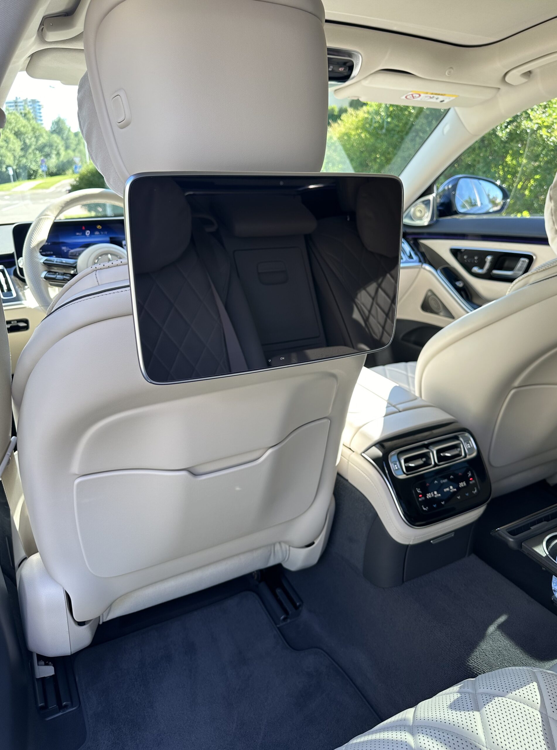 Аренда автомобиля Mercedes W223 с водителем на свадьбу в Минске 3