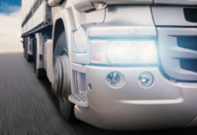 Когда груз меняет владельцев на полпути: как «КастомСервис» организовало тройное таможенное оформление